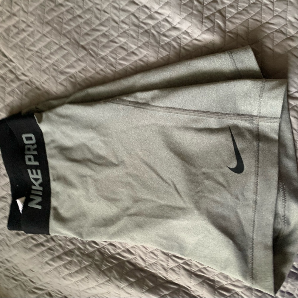 grey Nike pro shorts